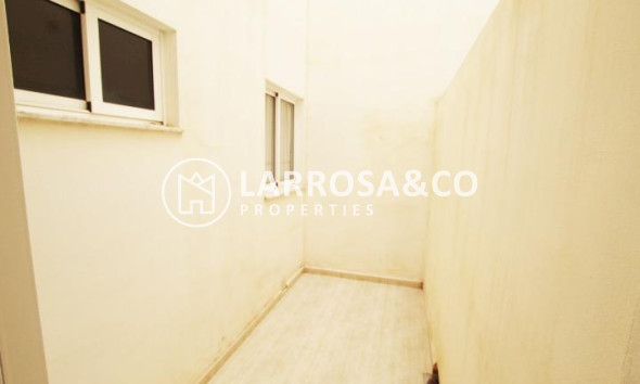Resale - Apartment - Guardamar del Segura - Calle cartagena