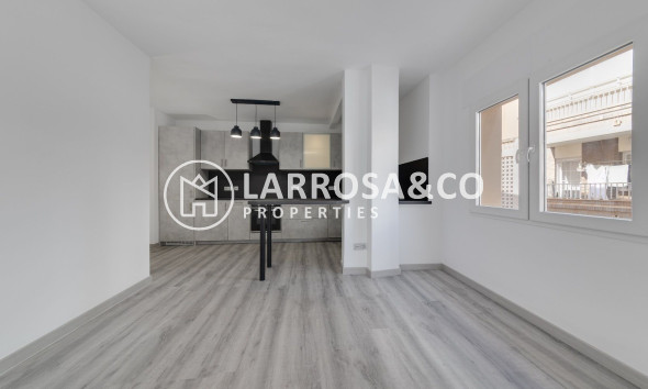 Resale - Apartment - Torrevieja - Los Balcones