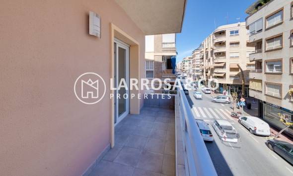 Resale - Apartment - Torrevieja - Los Balcones