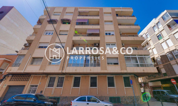 Resale - Apartment - Torrevieja - Los Balcones