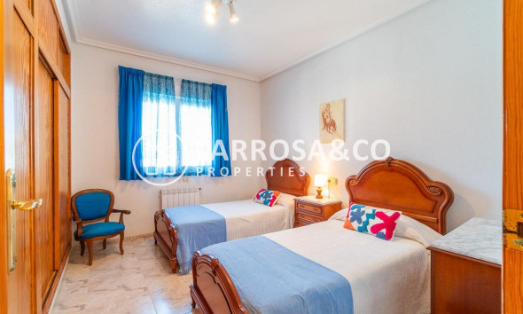 Reventa - Chalet - Orihuela costa - Playa Flamenca