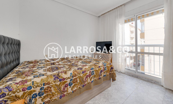 Herverkoop - Apartment - Torrevieja - Acequion