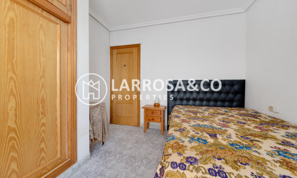 Resale - Apartment - Torrevieja - Acequion