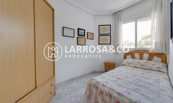 Resale - Apartment - Torrevieja - Acequion