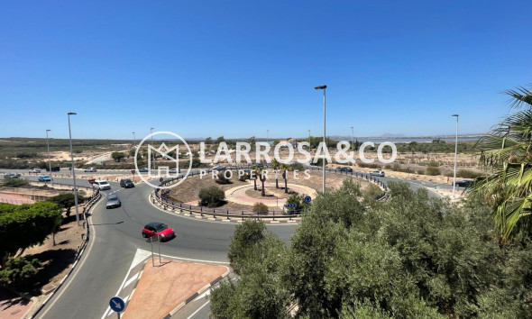 Resale - Apartment - Torrevieja - La Mata