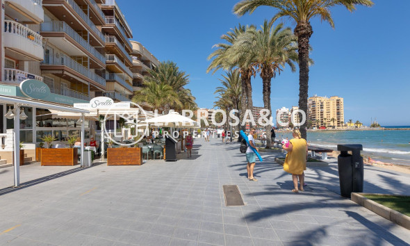 Resale - Apartment - Torrevieja - Playa del cura