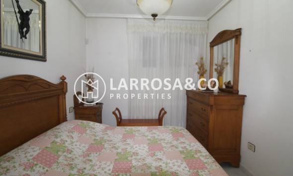 Resale - Apartment - Torrevieja - Playa del cura