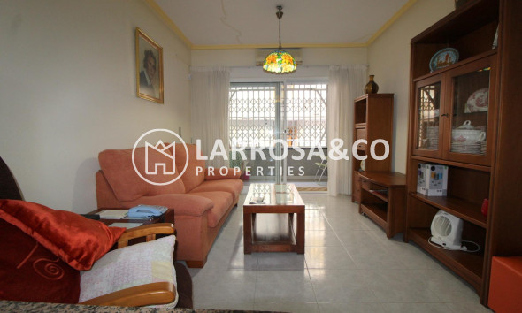 Resale - Apartment - Torrevieja - Playa del cura