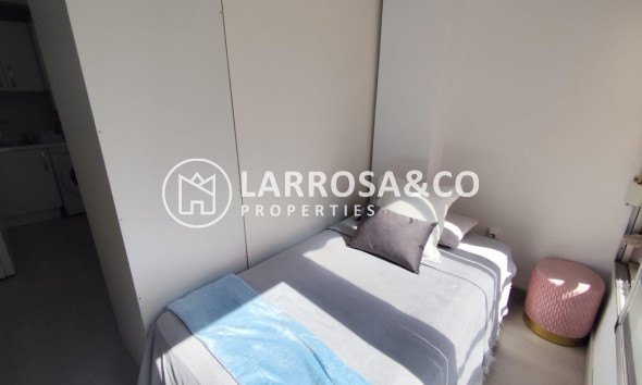 Herverkoop - Apartment - Torrevieja - Centro