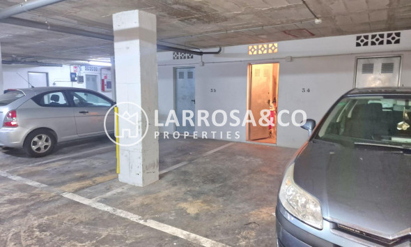 Resale - Apartment - Torrevieja - Centro