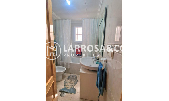 Resale - Apartment - Torrevieja - Centro