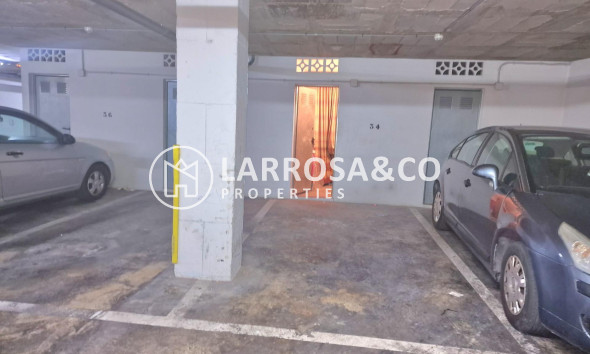 Resale - Apartment - Torrevieja - Centro