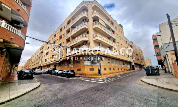 Herverkoop - Apartment - Torrevieja - Centro