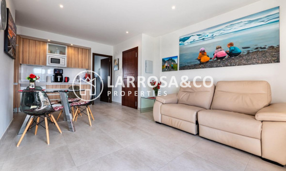 Resale - Apartment - Torrevieja - Sector 25