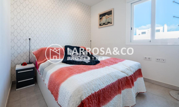 Resale - Apartment - Torrevieja - Sector 25