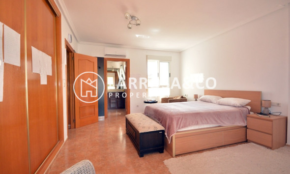 Resale - Semi-detached house - Guardamar del Segura - Cervantes