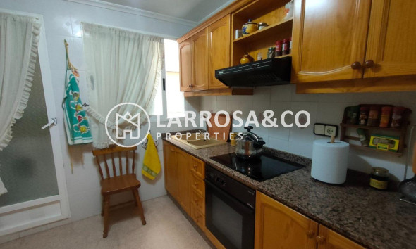 Resale - Apartment - Torrevieja - Playa del cura