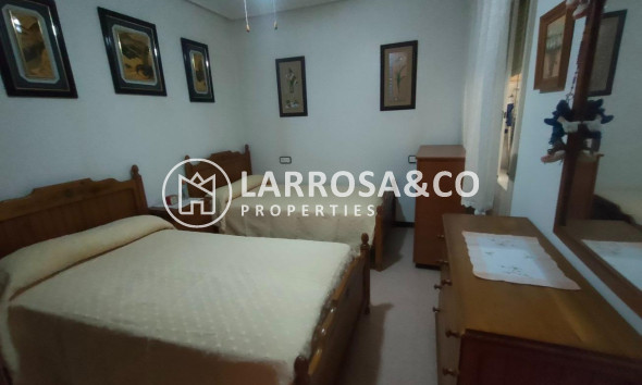 Resale - Apartment - Torrevieja - Playa del cura