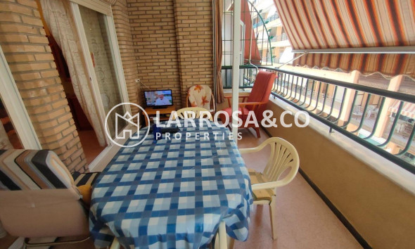 Resale - Apartment - Torrevieja - Playa del cura