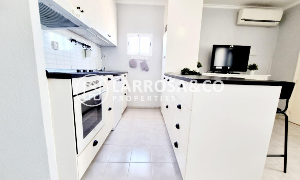 Resale - Bungalow - Torrevieja - San luis