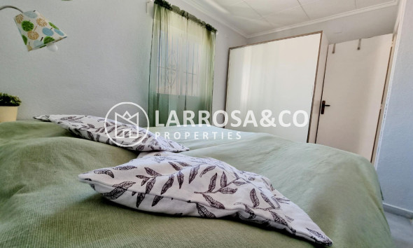 Resale - Bungalow - Torrevieja - San luis