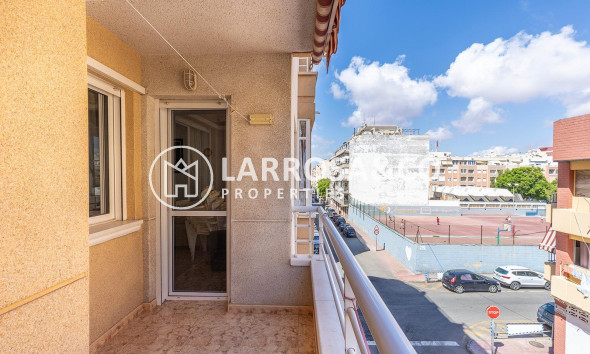 Herverkoop - Apartment - Torrevieja - Estacion de autobuses