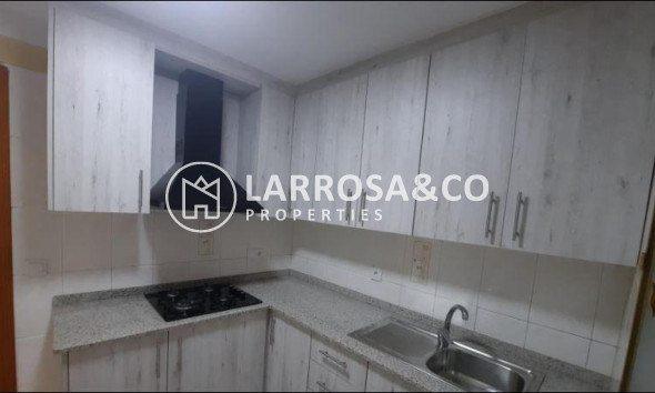 Resale - Apartment - Torrevieja - La Mata