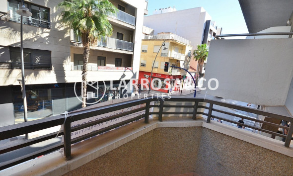 A Vendre - Commercial space - Torrevieja - Centro