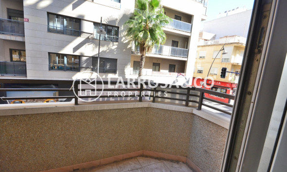 A Vendre - Commercial space - Torrevieja - Centro