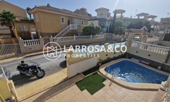 Resale - Detached House/Villa - San Miguel de Salinas - El galán