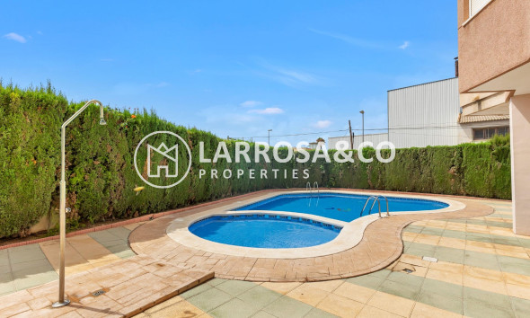 Resale - Apartment - Torrevieja - Nueva Torrevieja