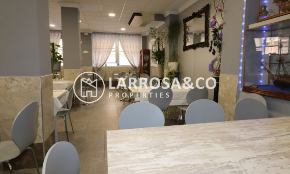 A Vendre - Commercial space - Torrevieja - Playa del cura