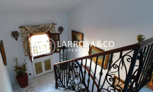 A Vendre - Villa - Torrevieja - Nueva Torrevieja