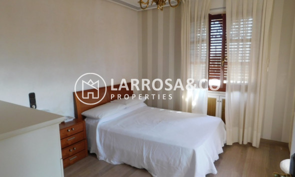 A Vendre - Villa - Torrevieja - Nueva Torrevieja