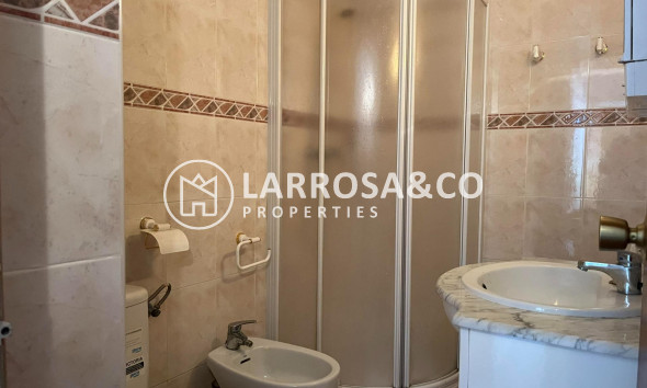 A Vendre - Apartment - Torrevieja - Paseo maritimo