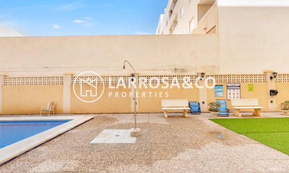 Herverkoop - Apartment - Torrevieja - El molino