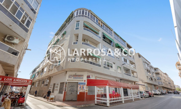 Herverkoop - Apartment - Torrevieja - Estacion de autobuses