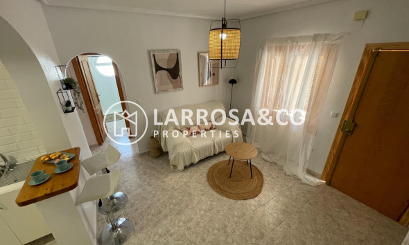 Resale - Semi-detached house - Torrevieja - Los Altos