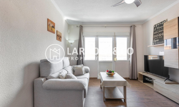 Resale - Apartment - Torrevieja - Estacion de autobuses