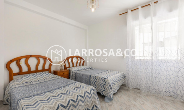 Resale - Bungalow - Torrevieja - Doña ines