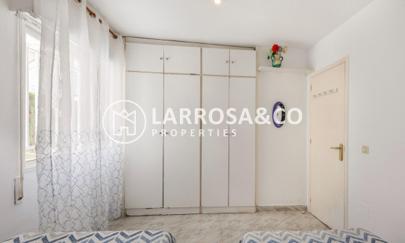 Resale - Bungalow - Torrevieja - Doña ines