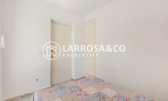 Resale - Bungalow - Torrevieja - Doña ines