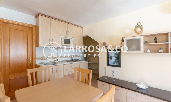 Resale - Bungalow - Torrevieja - Doña ines