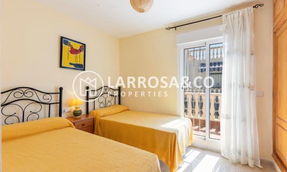 Resale - Bungalow - Torrevieja - Doña ines