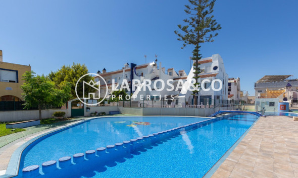 Resale - Bungalow - Torrevieja - Doña ines