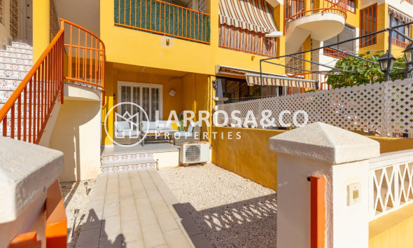 Resale - Ground floor apartment - Torrevieja - Torreblanca