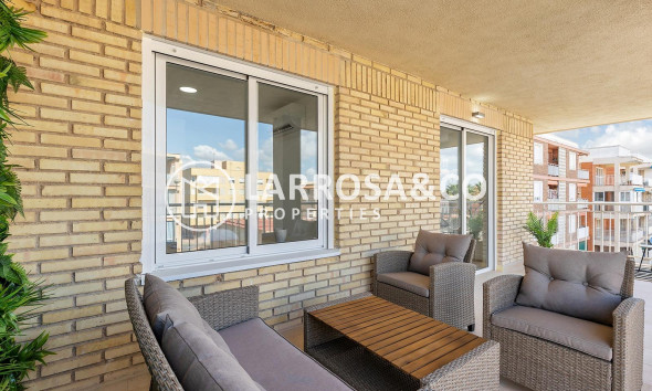 Resale - Apartment - Torrevieja - Playa de los Naufragos