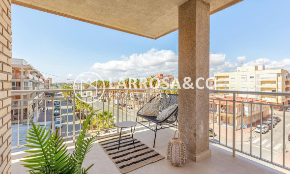 Resale - Apartment - Torrevieja - Playa de los Naufragos