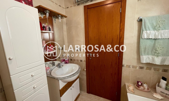 Resale - Semi-detached house - Torrevieja - Sector 25