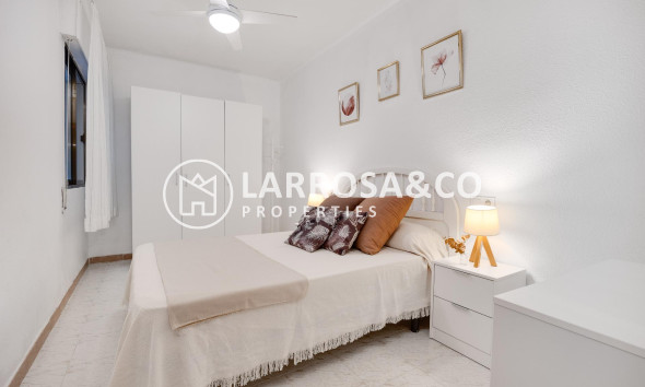 Herverkoop - Apartment - Torrevieja - Estacion de autobuses